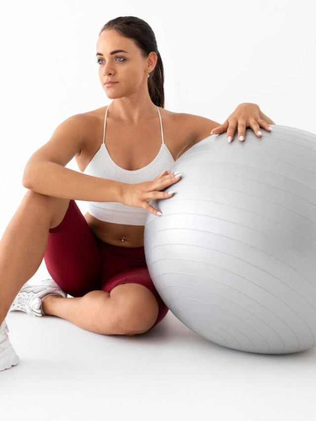 cropped-exercicio-posterior-de-coxa-bola-suica.jpg