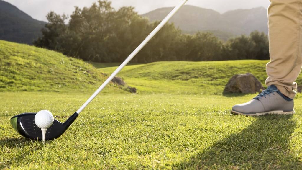 Musculação e golfe: entenda a relação entre as atividades